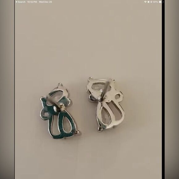 - 😺Petite Tiny Sterling Silver (925) Iridescent Diamond Cat Earrings💎 - Picture 15 of 16